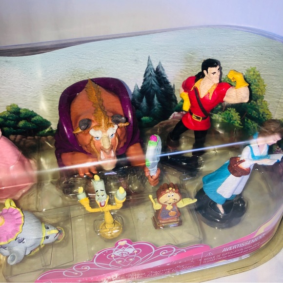 Disney Beauty and the Beast 2010 Figurine Set Belle Mrs Potts Original Display - Picture 6 of 7